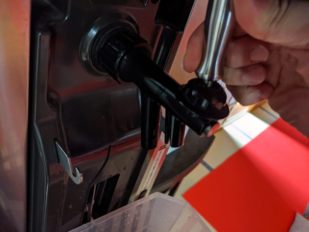 ビールサーバーから泡が出ないトラブル
