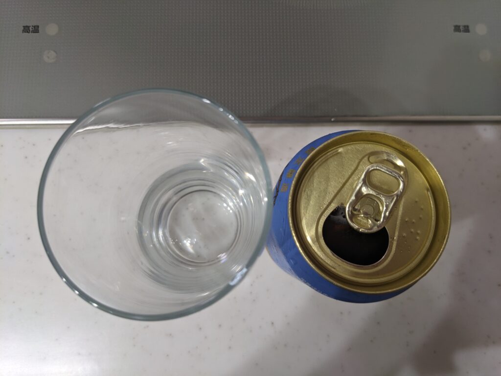 「ヱビスサマーエール」のフタを開けたところ