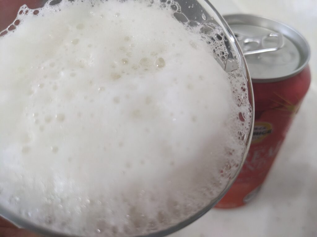 「バーリアルグラン」を飲むところ