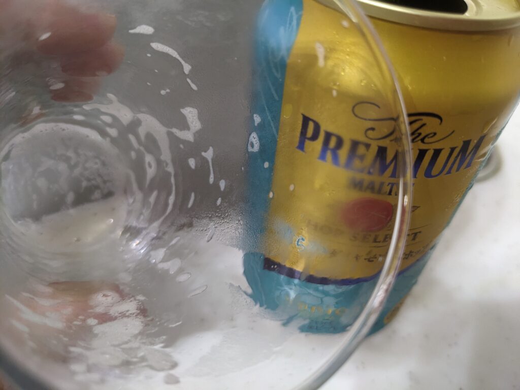 「プレモル清らかダイヤモンドホップ」を飲み終えたところ