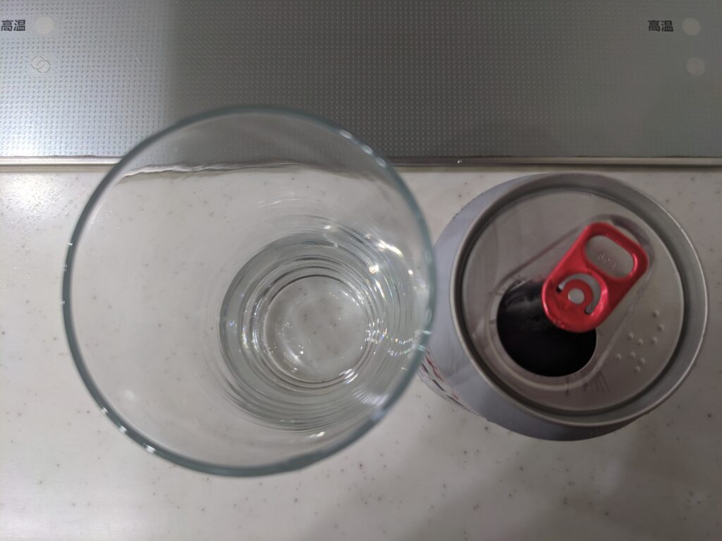 「ドライクリスタル(スーパードライ)」のフタを開けたところ