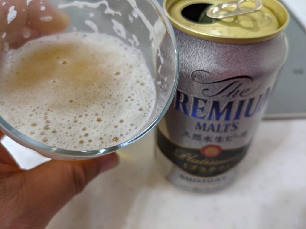 プレミアムモルツプラチナを一口飲んだところ