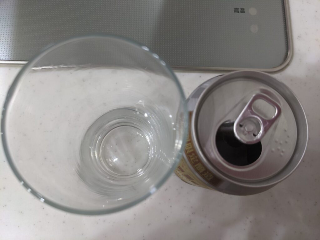 「スーパードライジャパンスペシャル」のフタを開けたところ
