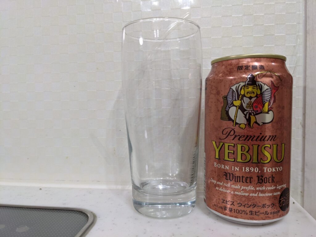 グラスと缶の「ヱビスウィンターボック」
