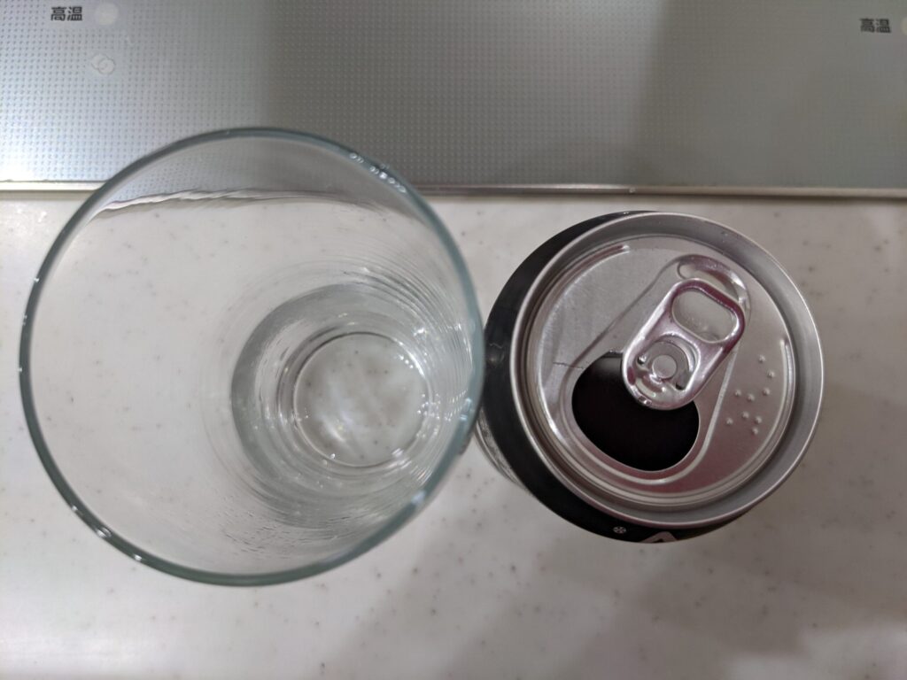 「クラフトザウルスペールエール」のフタを開けたところ