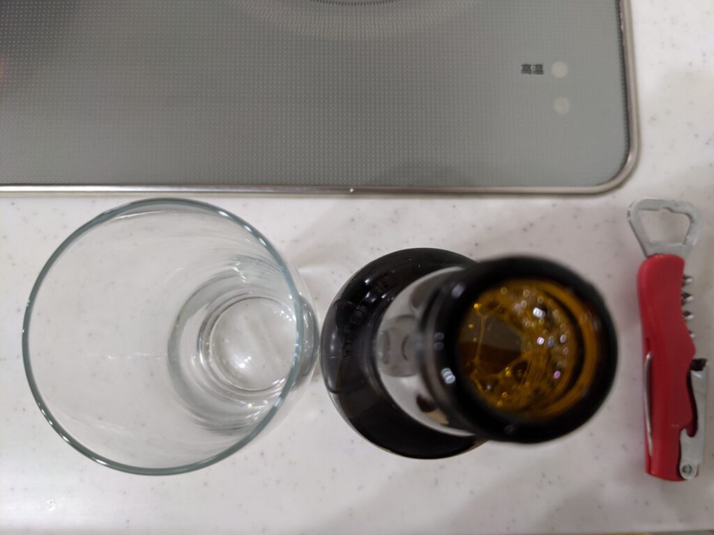 「日光いろはビール」のフタを開栓したところ