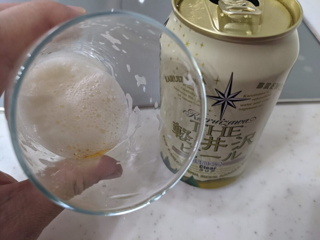 残り2割のグラスに残った「軽井沢ビールClear（クリア）」