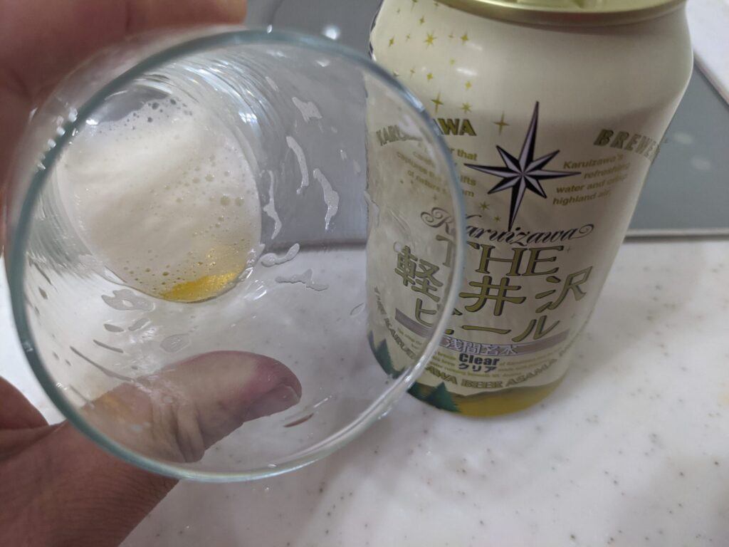 残り1割のグラスに残った「軽井沢ビールClear（クリア）」
