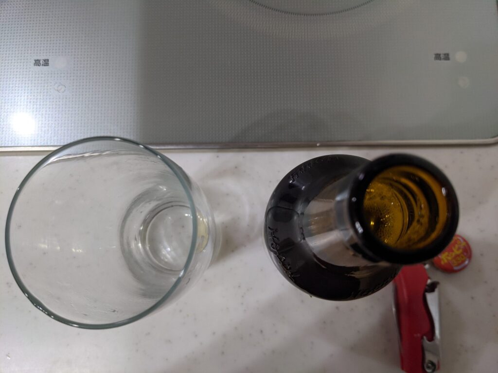 「ホッピー」のフタを開けたところ