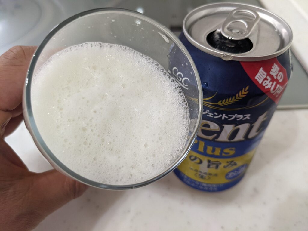 「ジェントプラス」を一口飲んだところ