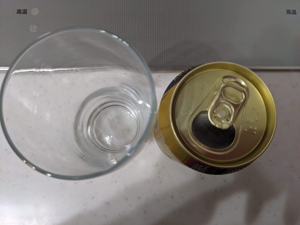サントリーパーフェクトビールのフタを開けたところ