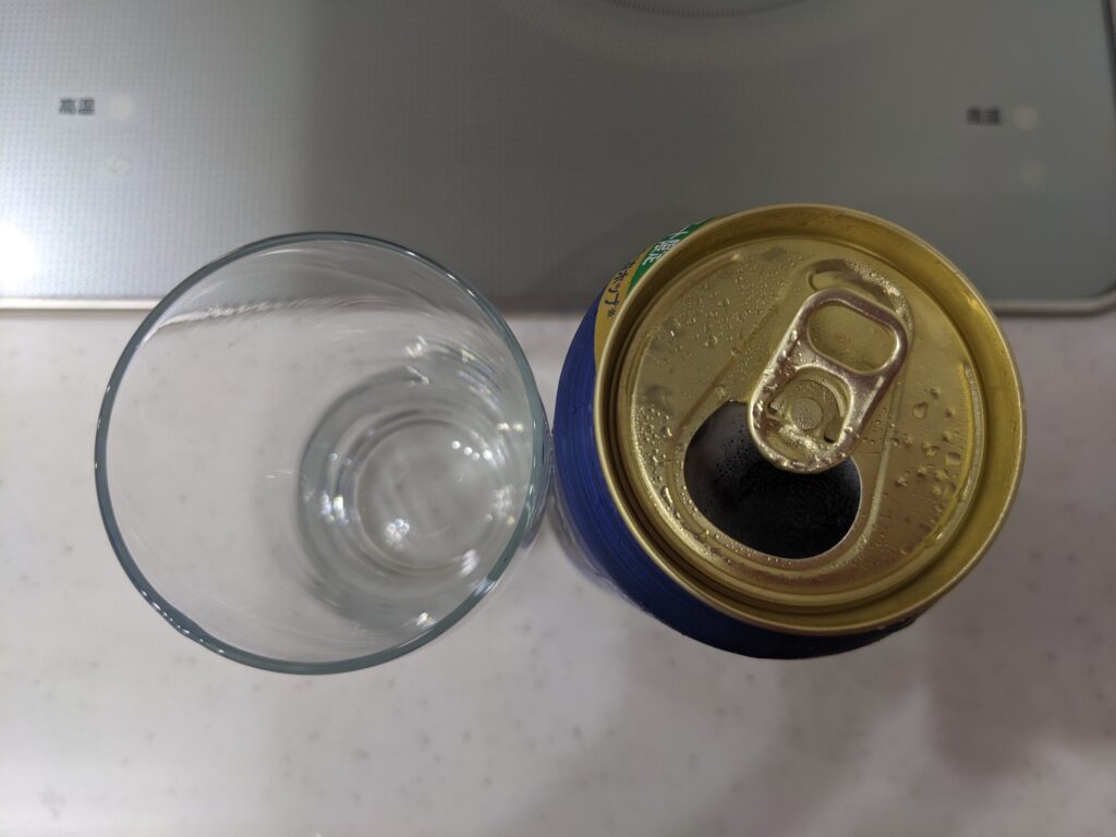 「ビアサプライズ至福のキレ（サッポロ）」のフタを開けたところ