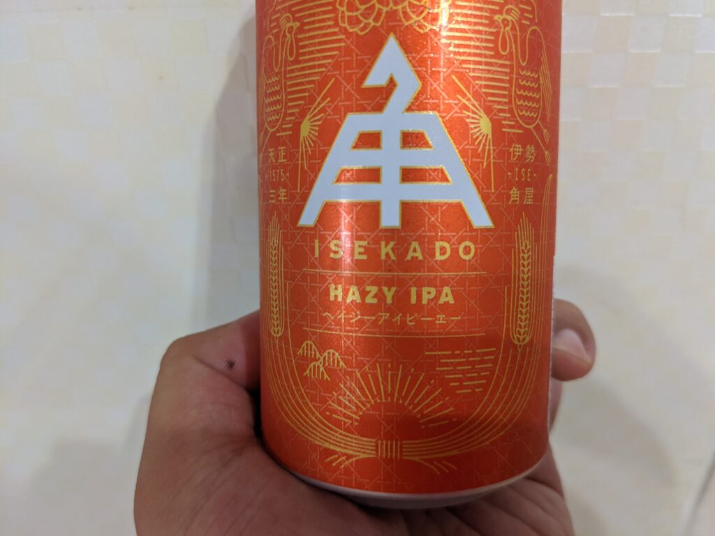 缶の「イセカドヘイジーIPA」のアップ画像