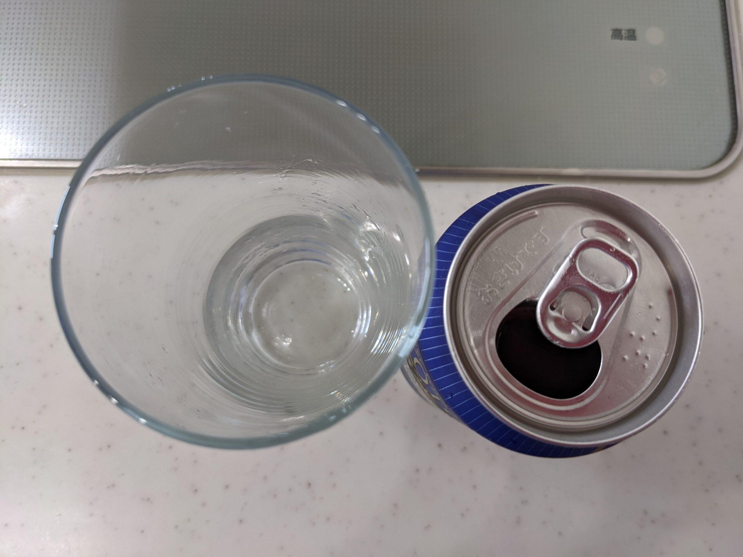「京都麦酒ペールエール」のフタを開けたところ