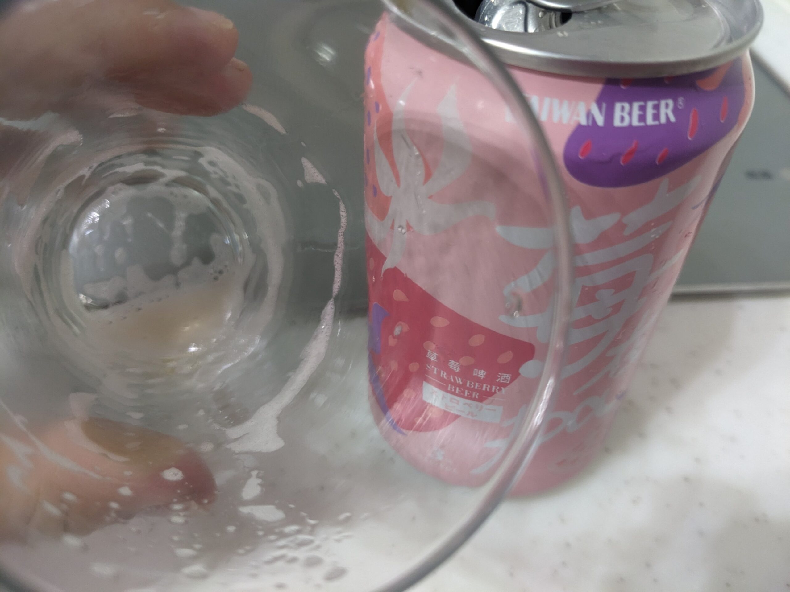 「台湾ストロベリービール（苺在pa）」を飲み終えたところ