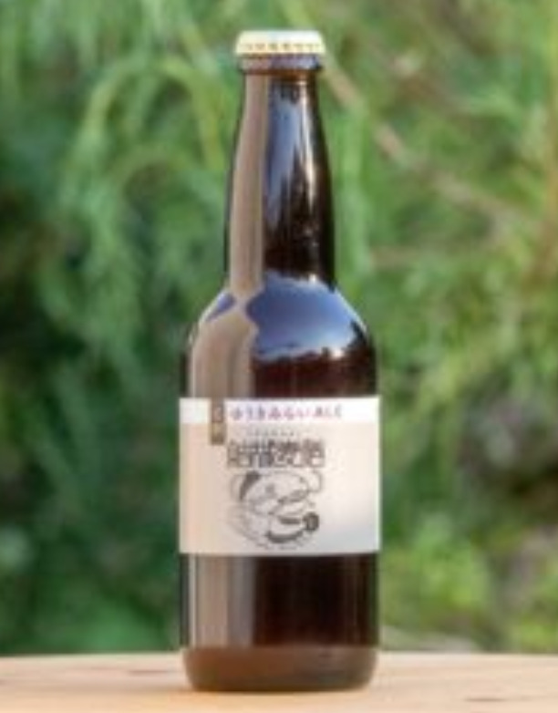 外に置いてある結城麦酒醸造のゆうきみらいエール